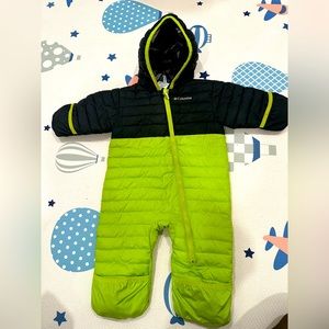 EUC Columbia snow suit 6-12 months